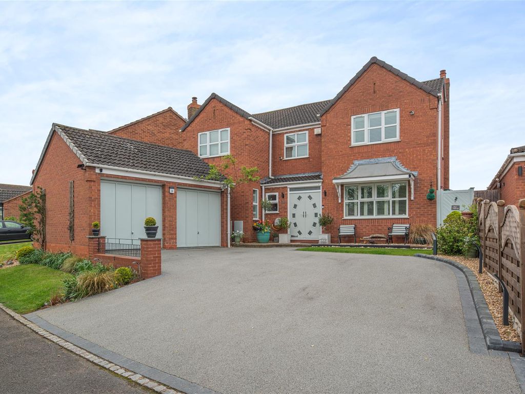5 bed property for sale in Close, Stonnall, Walsall WS9 Zoopla