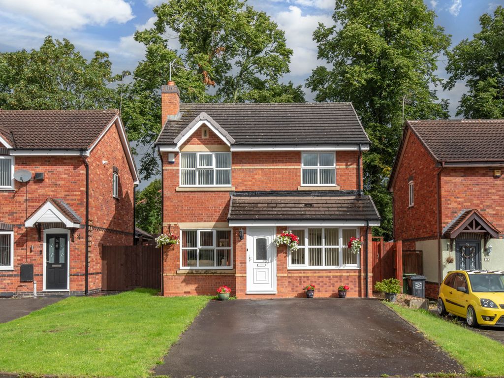 3 bed detached house for sale in Terrys Close, Redditch, Worcestershire