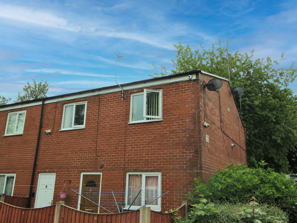 2 bed flat to rent in Starrgate Drive, Preston PR2 Zoopla