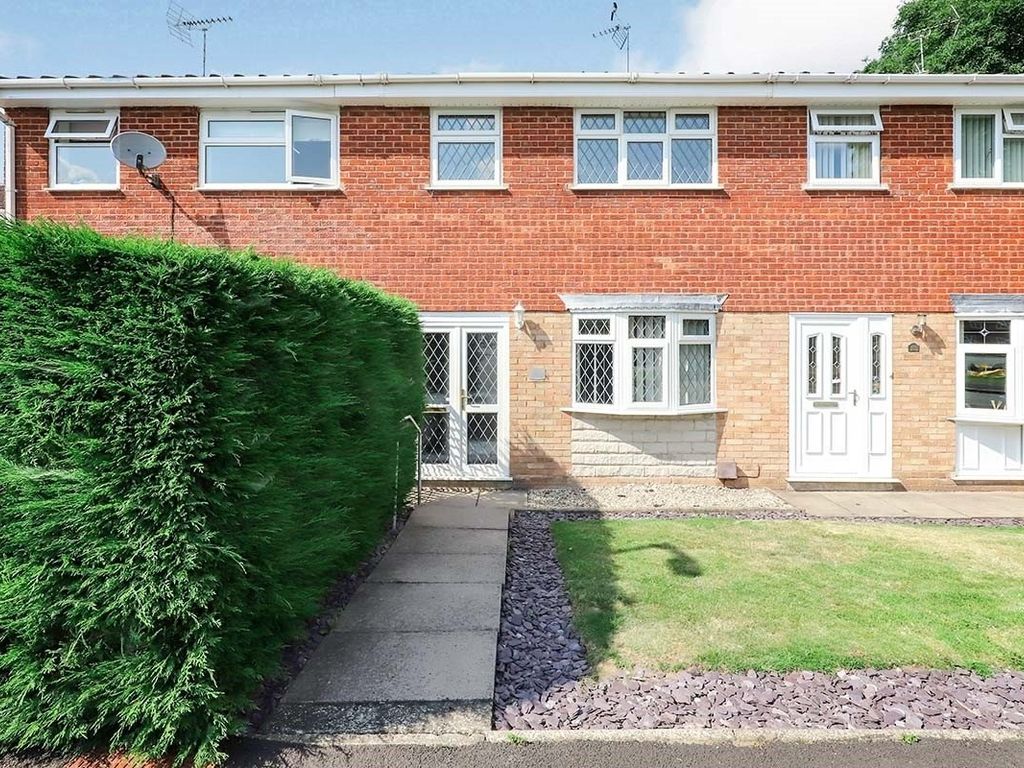3 bed terraced house to rent in Sedgefield Grove, Perton, Wolverhampton
