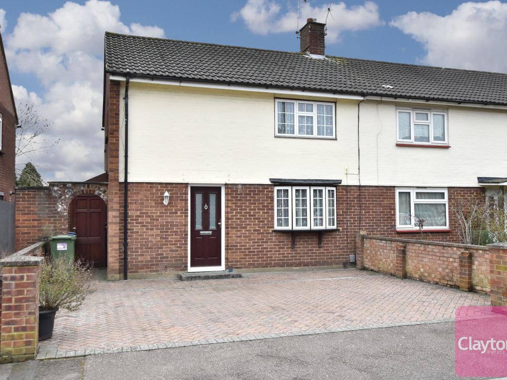 3 bed semidetached house for sale in The Pelhams, Watford WD25, £