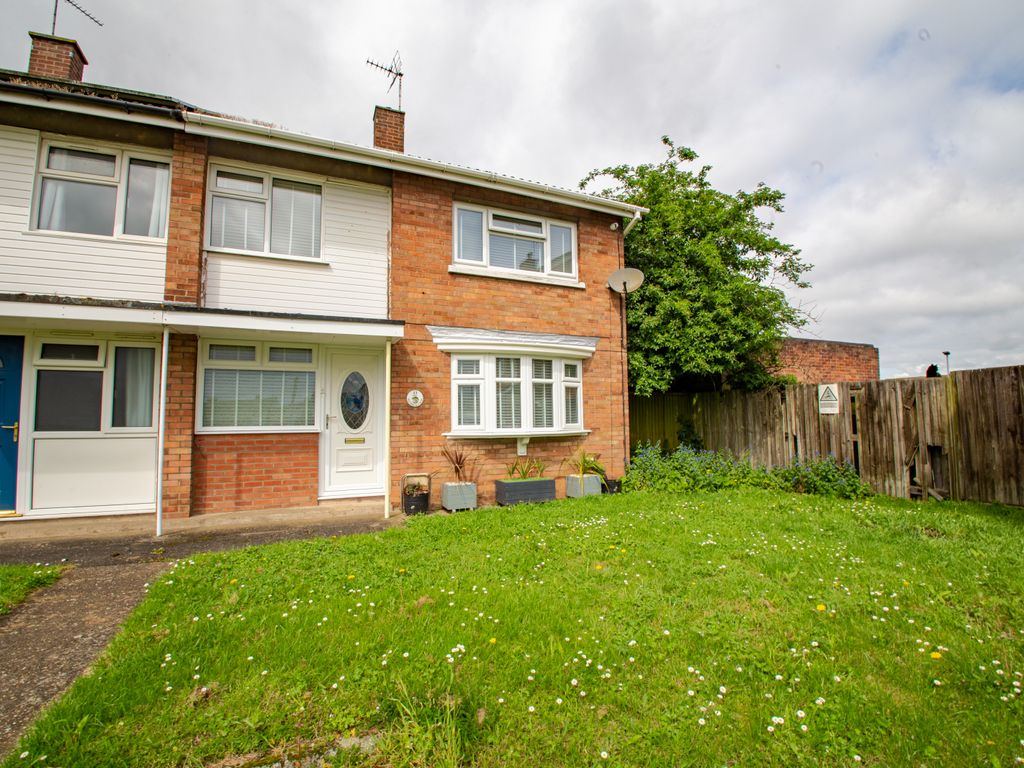 3 bed semidetached house for sale in Kendrick Close, Stanground