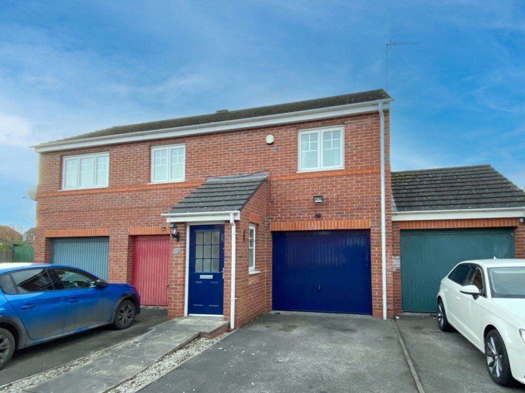 2 bed flat for sale in Bateman Close, Crewe, Cheshire CW1 Zoopla