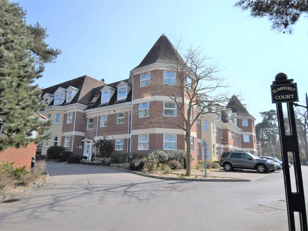 2 bed flat for sale in elmhurst court, heathcote road, camberley, surrey gu15