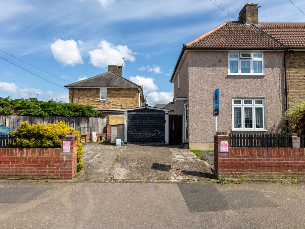 2 bed end terrace house for sale in Glastonbury Road, Morden SM4, £