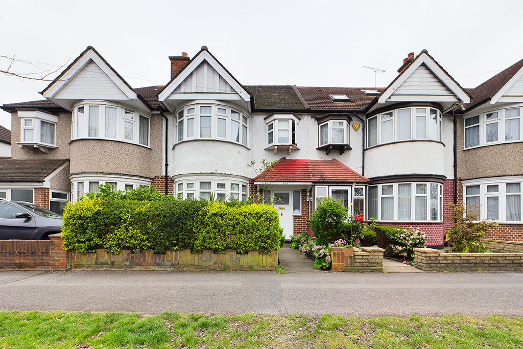 3 bed terraced house for sale in Victoria Road, Ruislip HA4 Zoopla