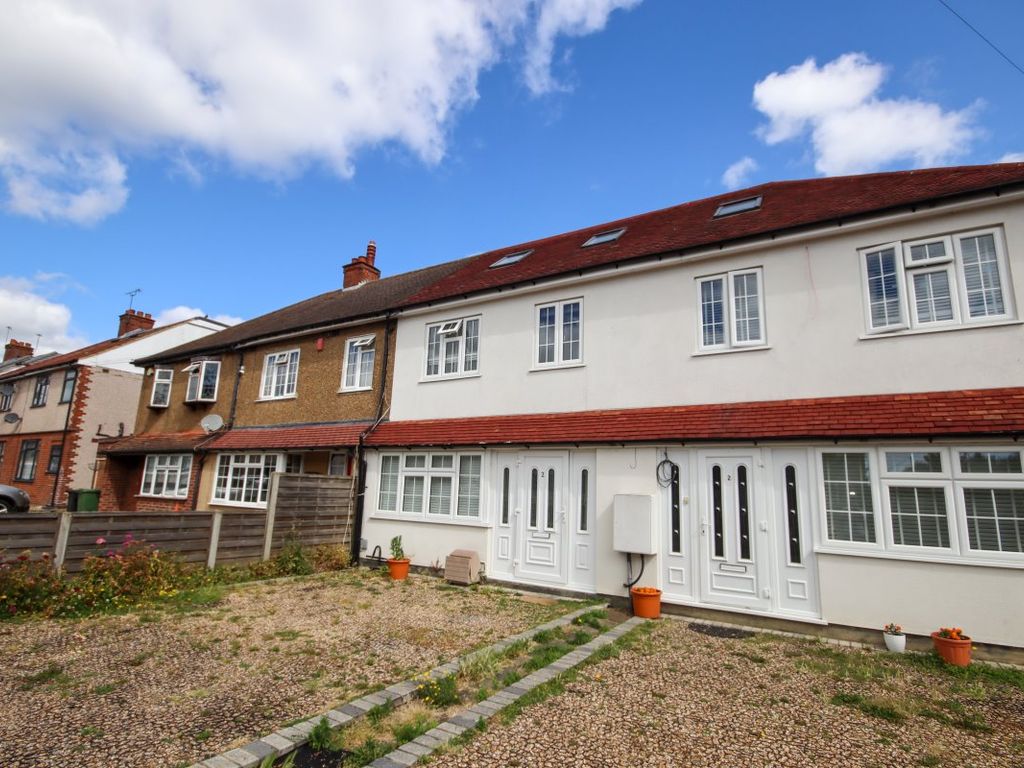 6 bed semidetached house to rent in Walsingham Road, St. Pauls Cray