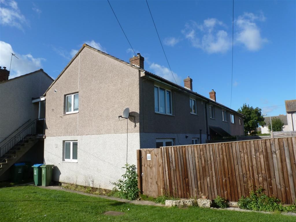 2 bed to rent in Harcourt Green, Aylesbury HP19, £1,150 pcm