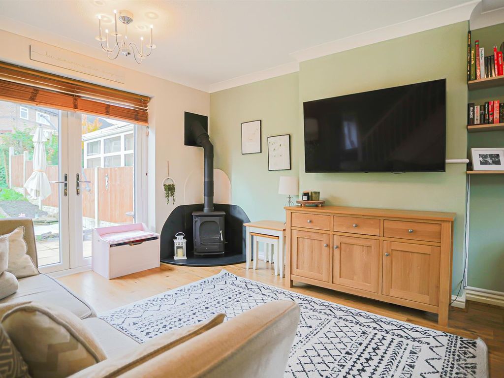 3 bed mews house for sale in Foxcroft, Burnley BB12, £189,950 Zoopla
