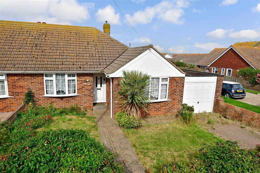 2 bed semidetached bungalow for sale in Seaview Road, Peacehaven, East