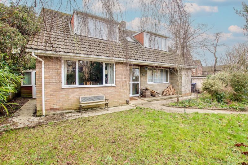 4 bed detached house for sale in Wingfield Road, Trowbridge BA14, £