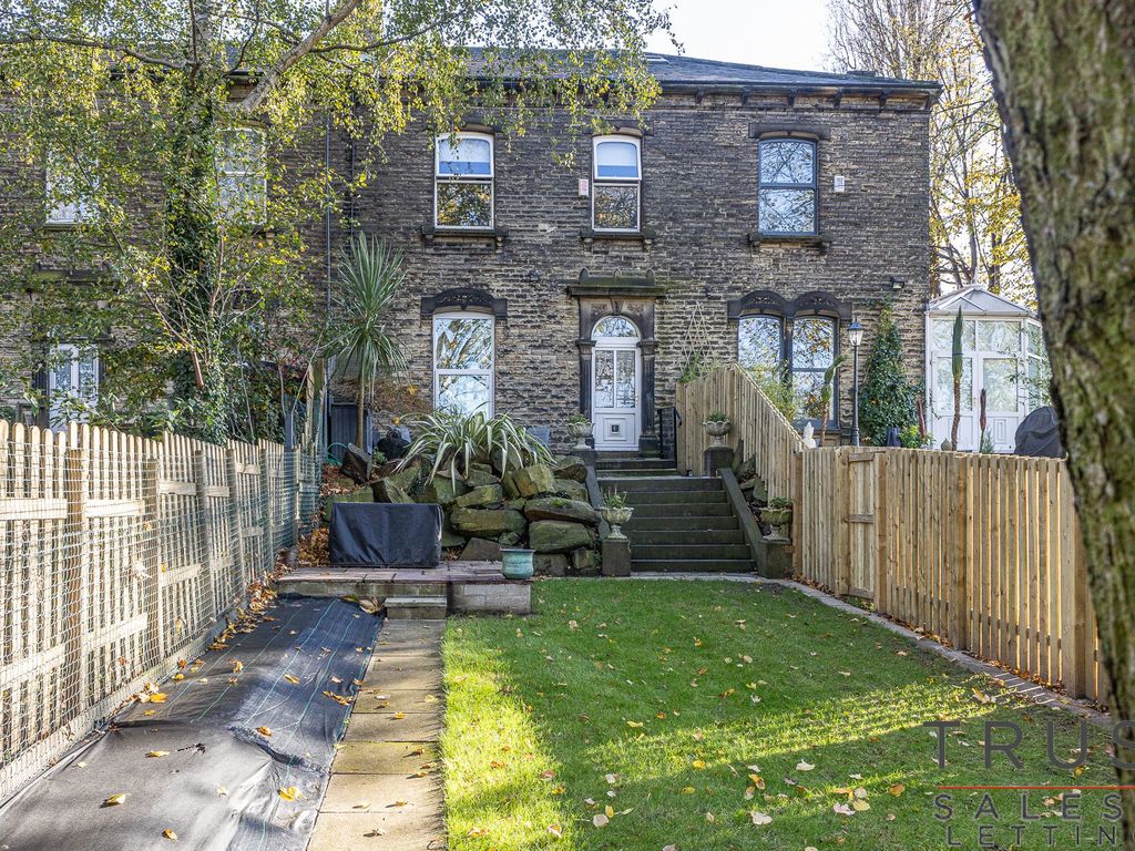 3 bed town house for sale in The Croft, Leeds Road, Liversedge WF15, £