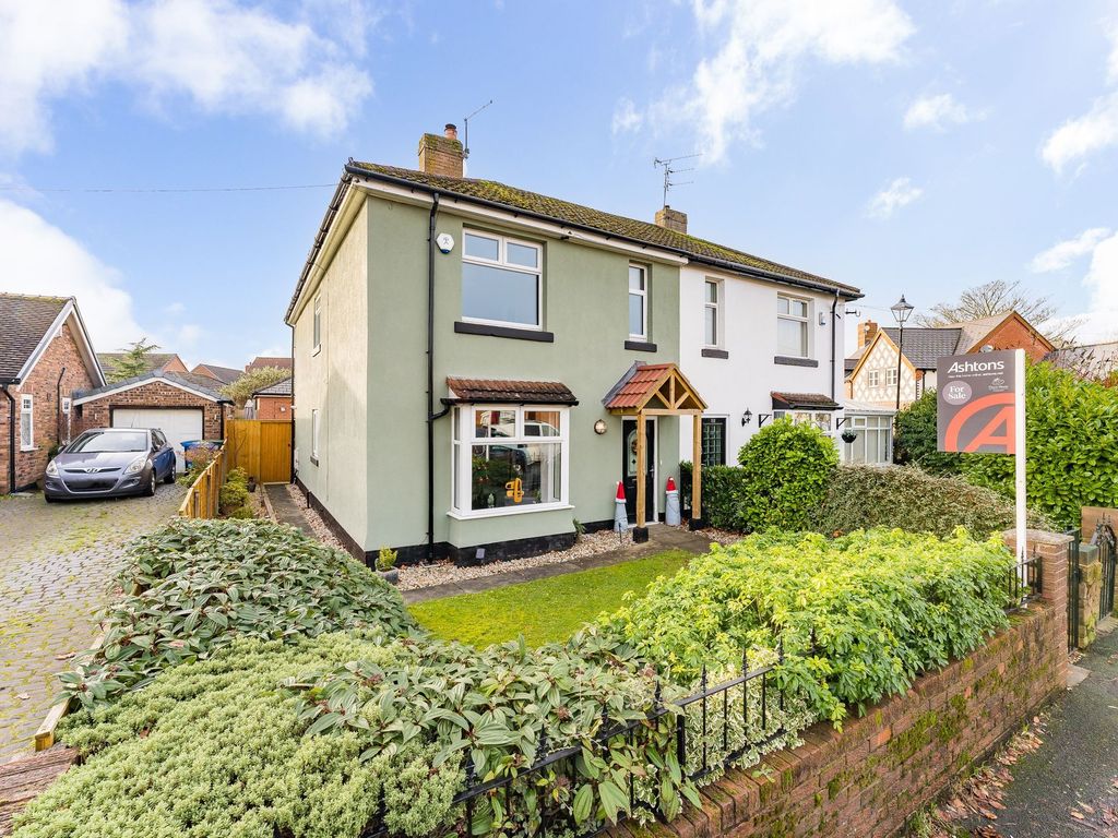 3 bed semidetached house for sale in Norlands Lane, Widnes WA8, £