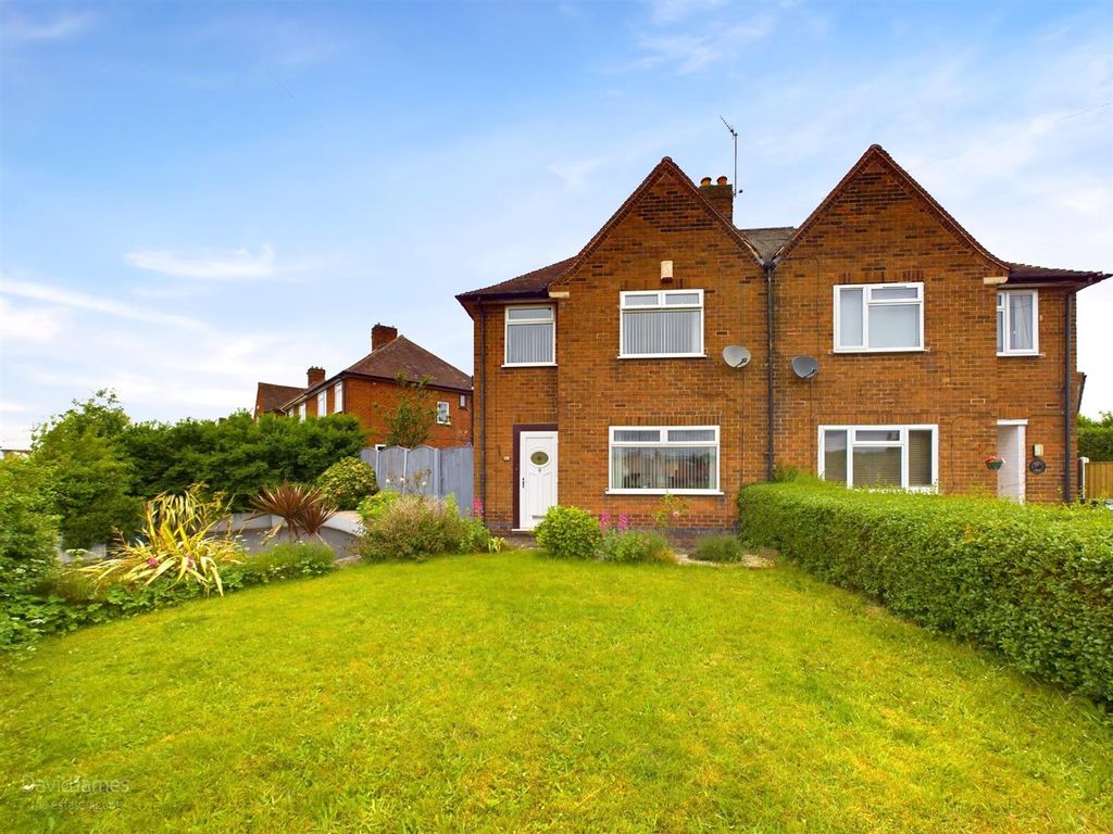 3 bed semidetached house for sale in Coppice Road, Arnold, Nottingham