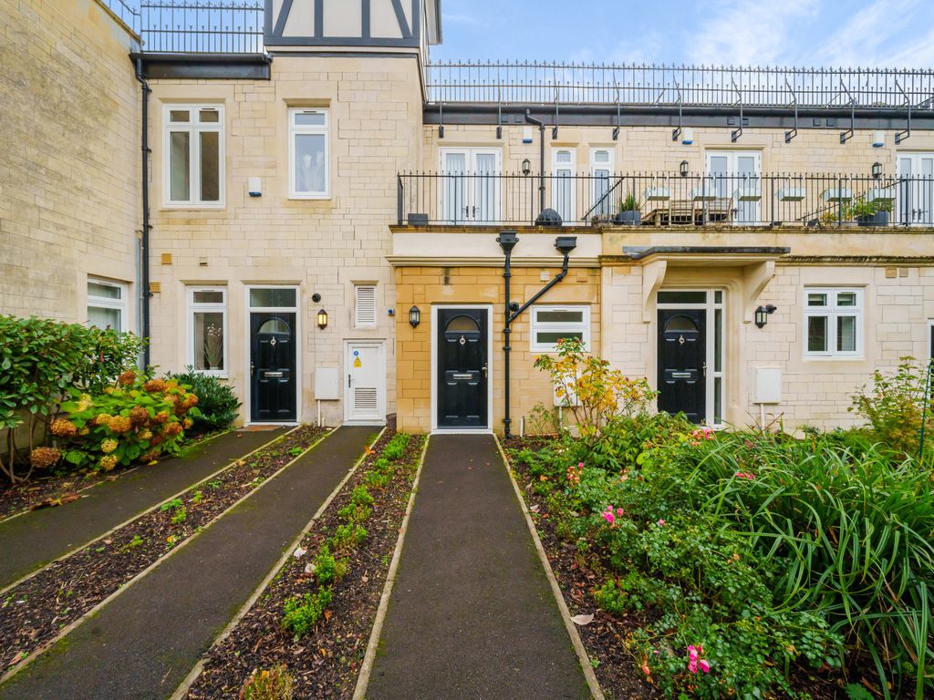 2 bed terraced house for sale in Bannerdown Road, Batheaston, Bath