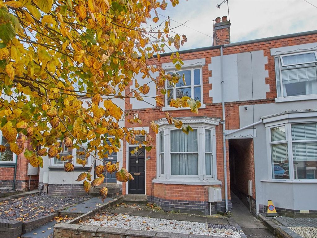 3 bed terraced house for sale in Clarendon Road, Hinckley LE10, £