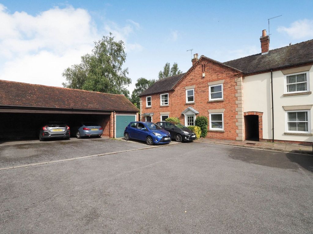 4 bed mews house for sale in The Mews, Melbourne, Derby DE73, £400,000