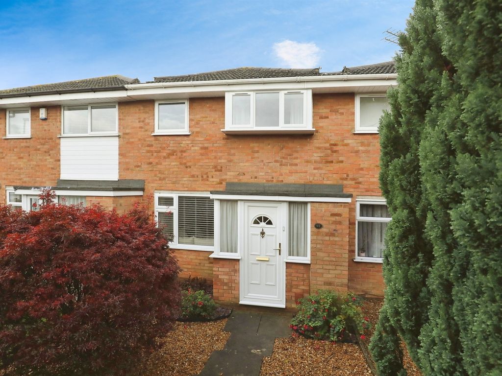 3 bed end terrace house for sale in Denbigh Road, Abington, Northampton