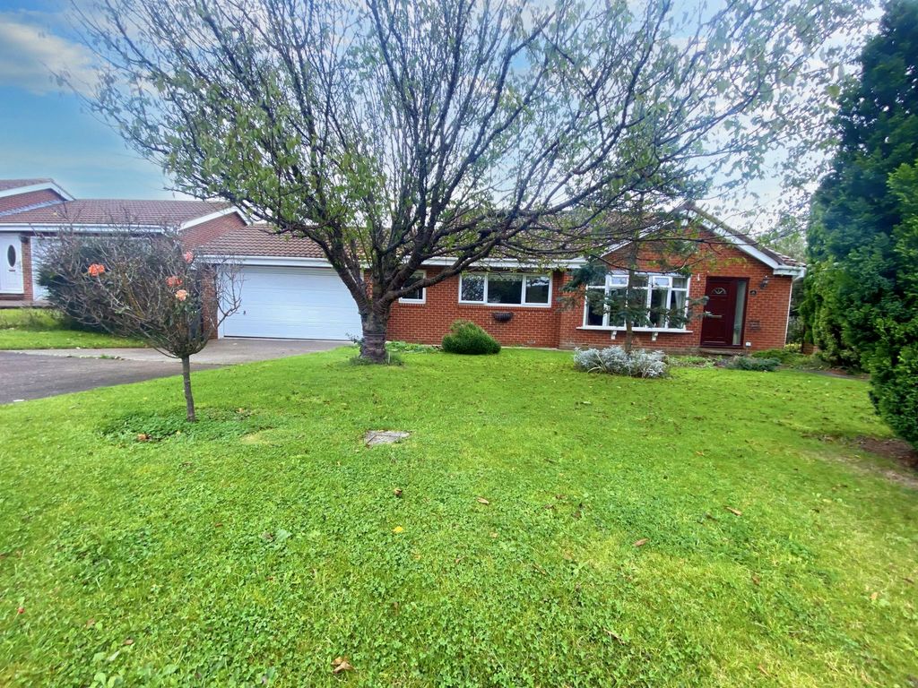 3 bed bungalow for sale in Norham Drive, Peterlee SR8, £325,000 Zoopla