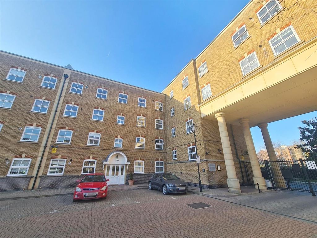 2 bed flat for sale in Leathermarket Court, London SE1 Zoopla