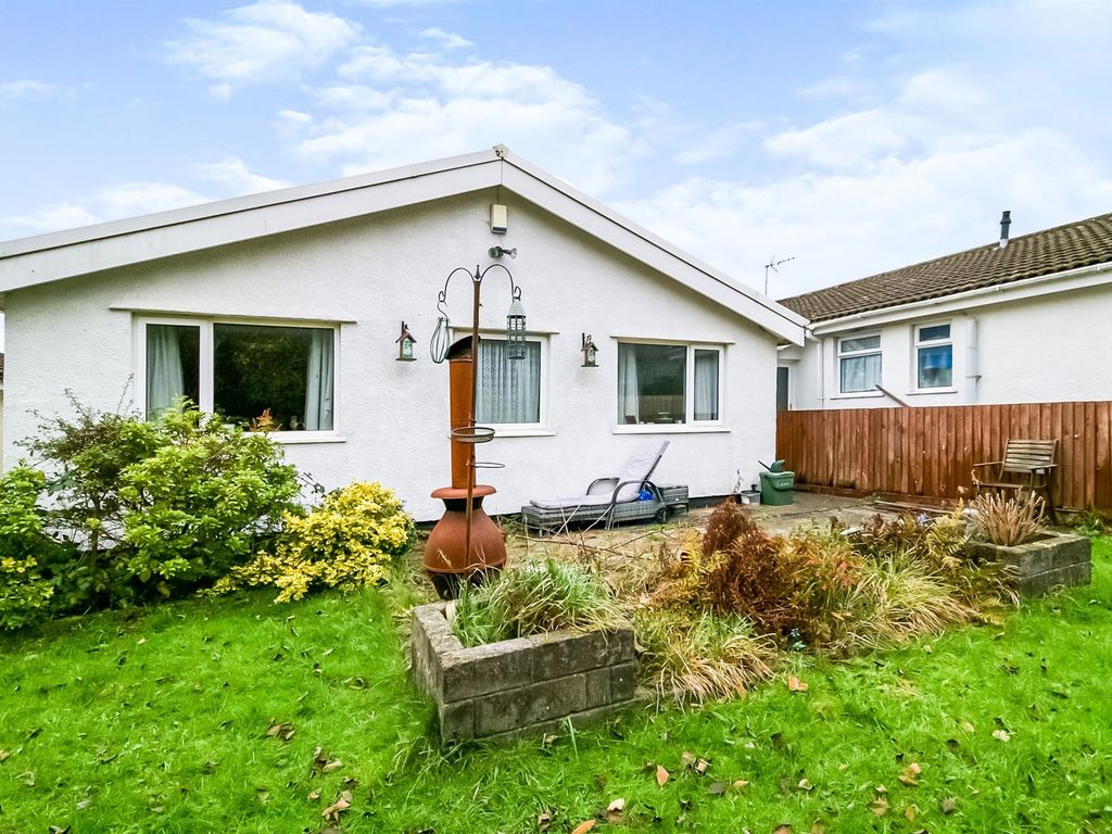 3 bed detached bungalow for sale in Trenos Gardens, Llanharan