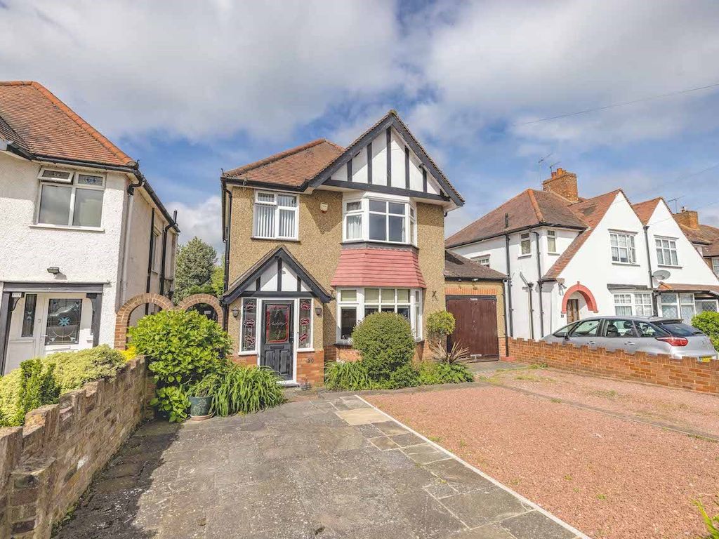 4 bed detached house for sale in Candover Close, Harmondsworth, West