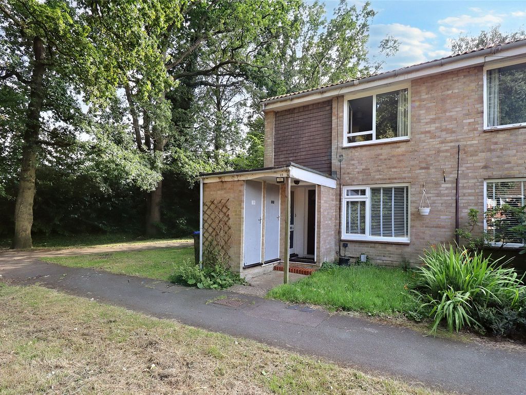 1 bed flat for sale in Woking, Surrey GU21 Zoopla