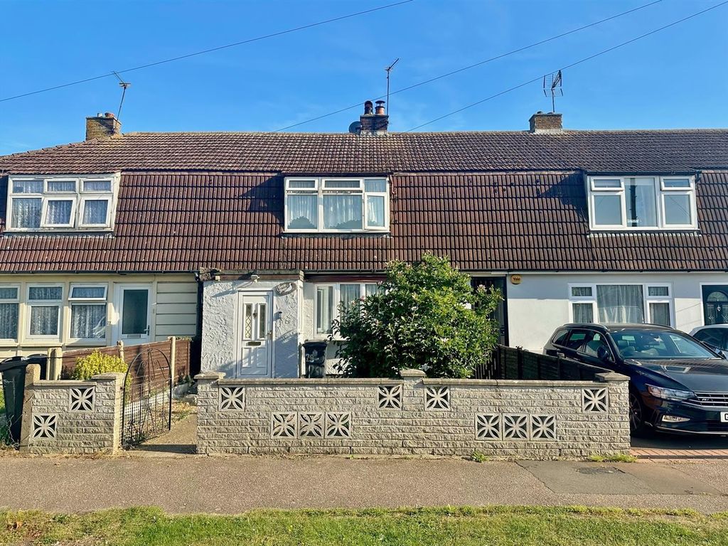 3 bed terraced house for sale in Blenheim Road, ClactonOnSea CO15, £