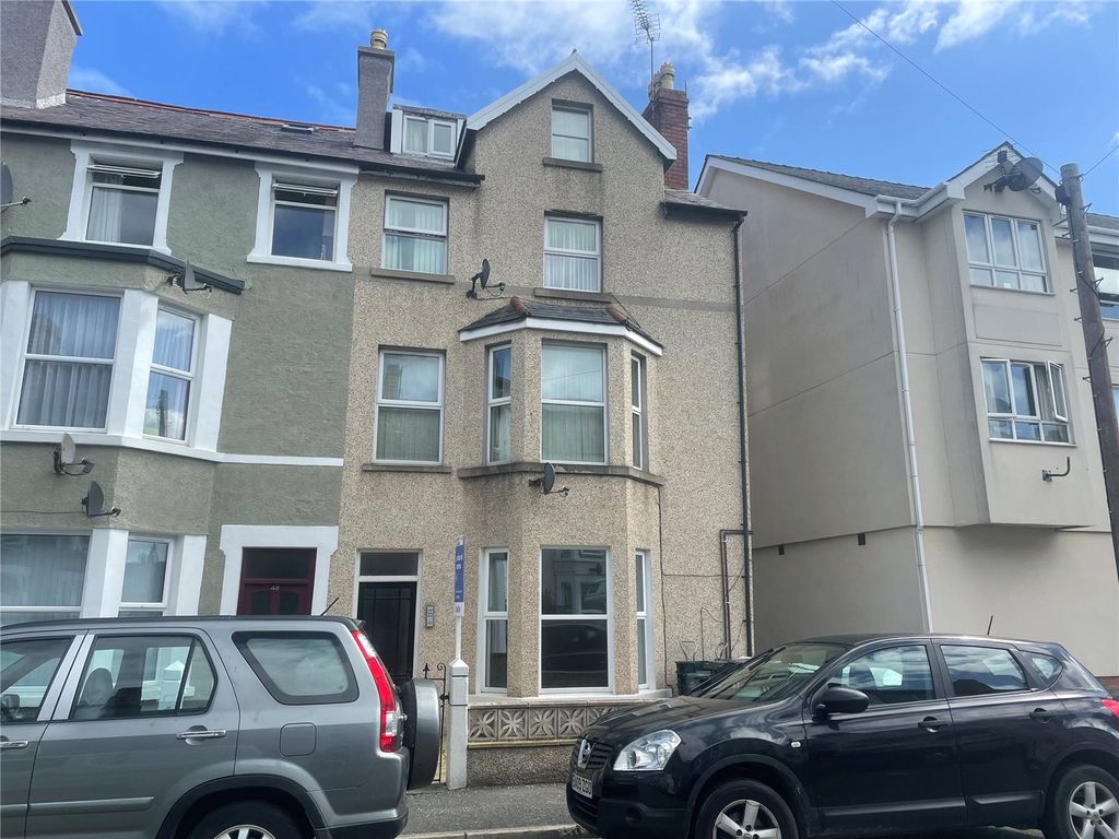 Clifton Road, Llandudno, Conwy LL30  