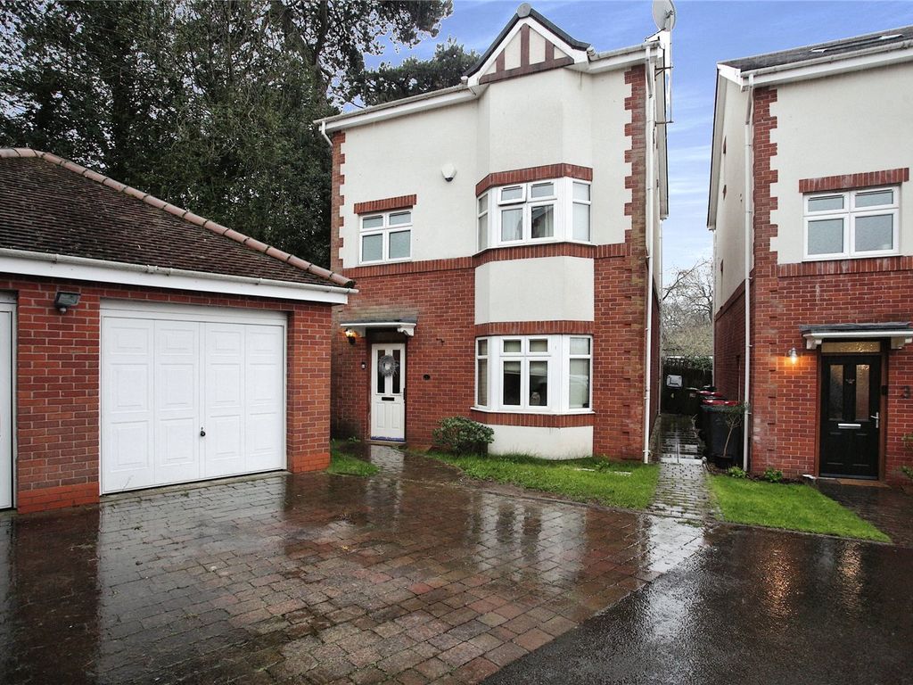 4 bed detached house for sale in South Street, Atherstone, Warwickshire