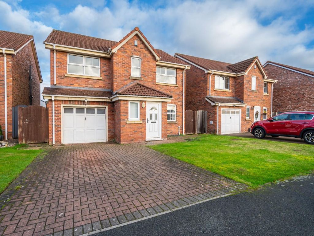 4 bed detached house for sale in Bartholomew Close, Rainhill, Prescot