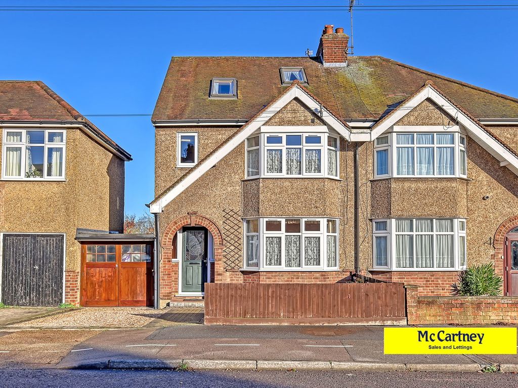 4 bed semidetached house for sale in Moulsham Drive, Chelmsford CM2, £535,000 Zoopla