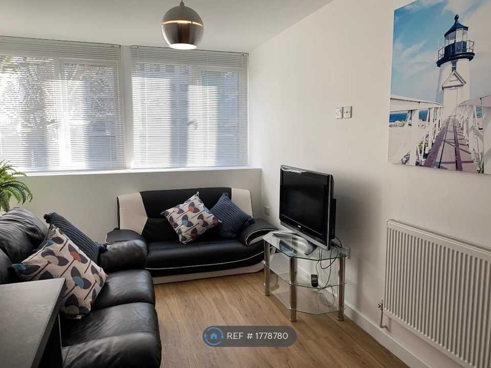 2 bed flat to rent in Enterprise House, Portsmouth PO1 Zoopla