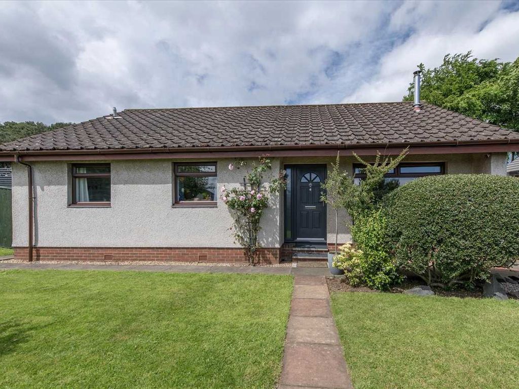 3 bed detached bungalow for sale in The Firs, Dalgety Bay, Dunfermline