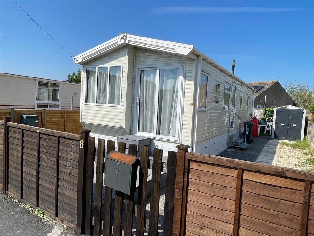 2 bed mobile/park home for sale in Sandacre Caravan Site, Burnham Road