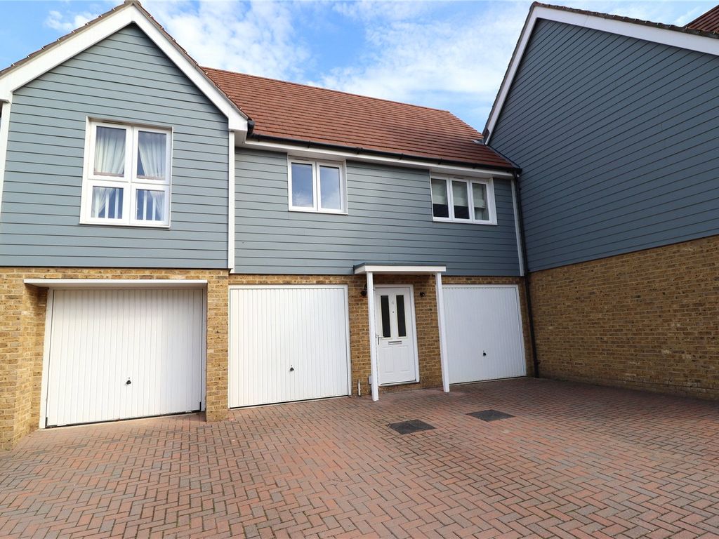 2 bed flat to rent in Buckle Lane, Haywards Heath, West Sussex RH17, £