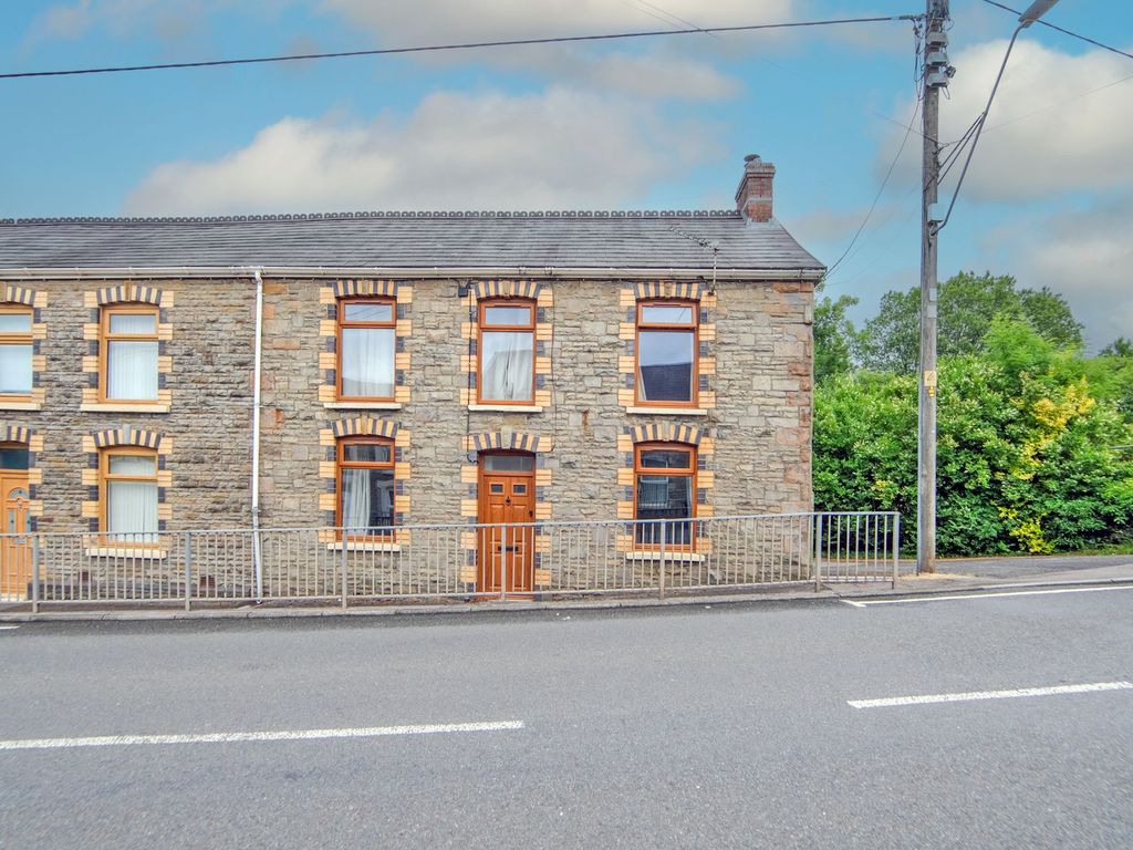 3 bed semidetached house for sale in Cwmamman Road, Glanamman SA18