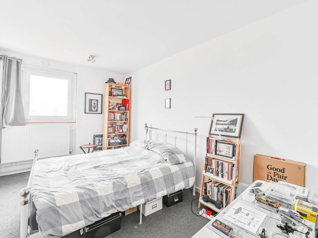 2 bed flat for sale in Guildford Road, Stockwell, London SW8 Zoopla