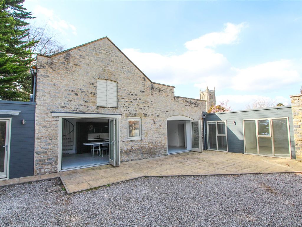 3 bed property to rent in The Park, Keynsham, Bristol BS31, £1,670 pcm