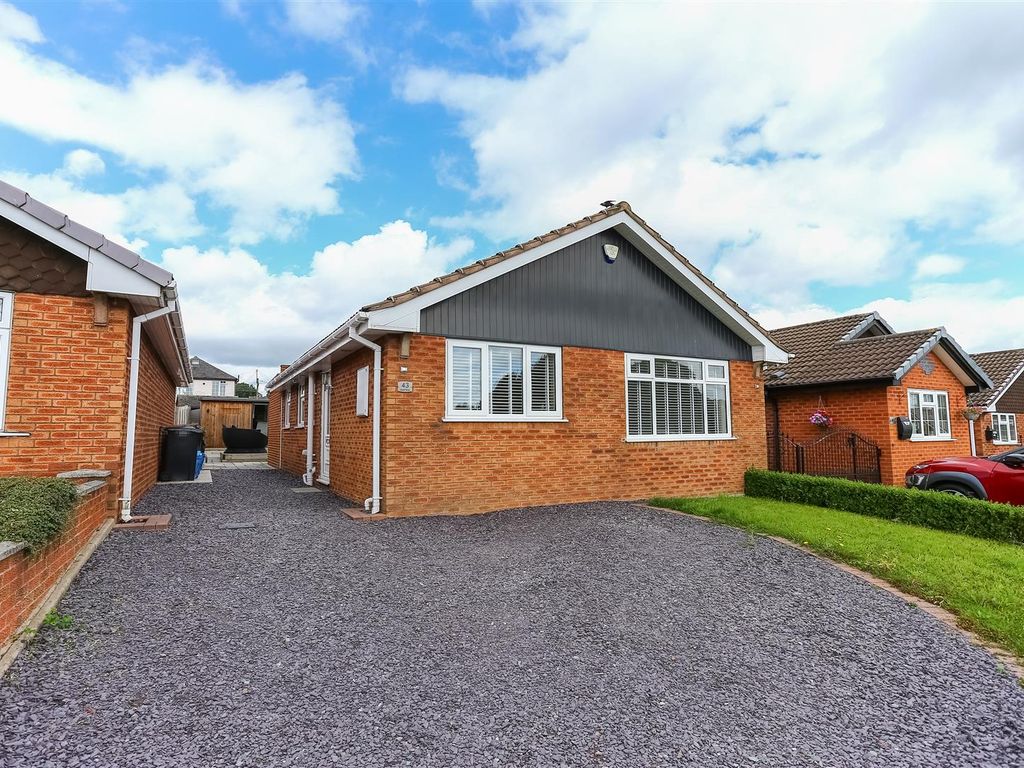 4 bed detached bungalow for sale in Laurel Drive, Harriseahead, Stoke