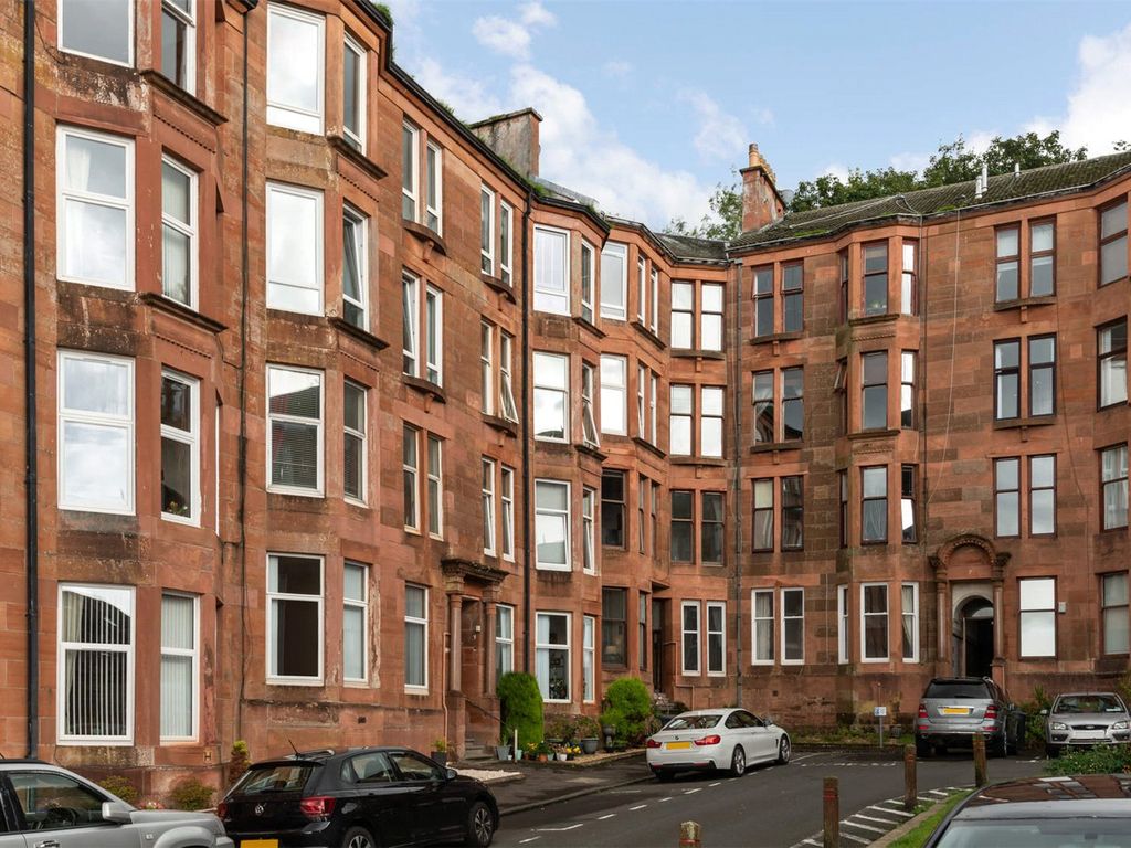 2 bed flat for sale in Ashburn Gardens, Gourock, Inverclyde PA19, £