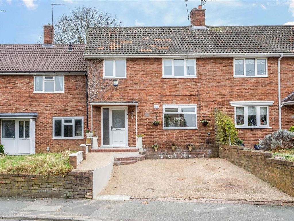 3 bed terraced house for sale in Bury Green Road, Cheshunt, Waltham