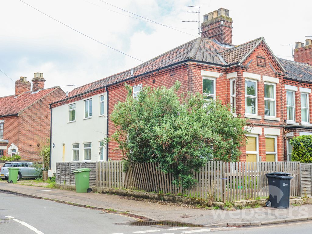 3 bed end terrace house for sale in Hall Road, Norwich NR1 Zoopla