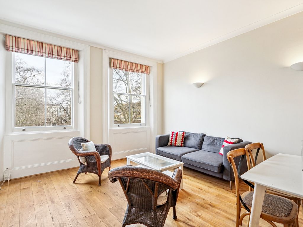 2 bed flat to rent in Stanhope Gardens, South Kensington SW7, £3,250