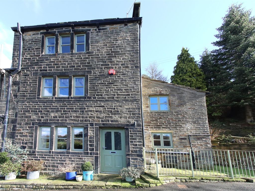 3 bed semidetached house for sale in Underbank Old Road, Holmfirth HD9