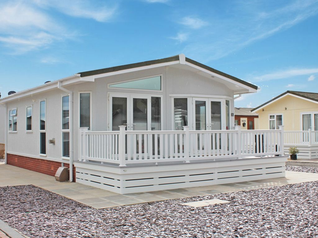 2 bed mobile/park home for sale in Teme Valley Park Homes, Burford WR15