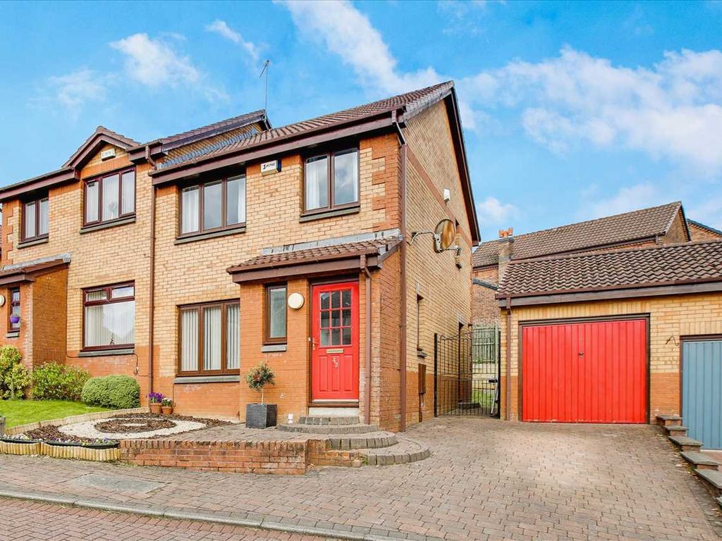 3 bed semidetached house for sale in Dunnottar Crescent, Stewartfield