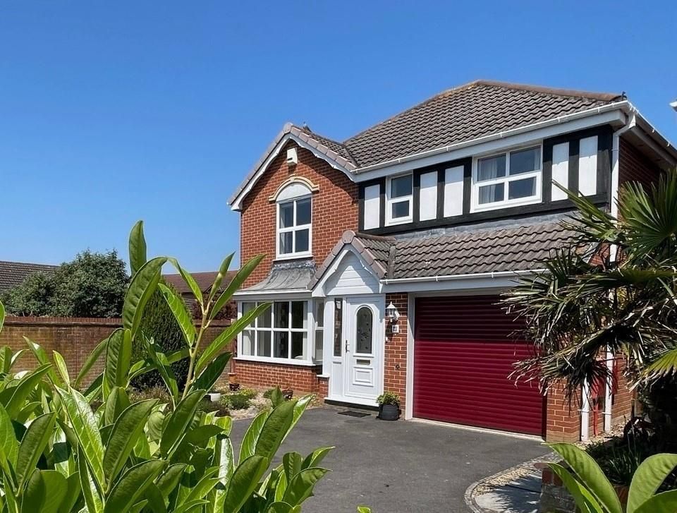 4 bed detached house for sale in Bathurst Close, BurnhamOnSea TA8