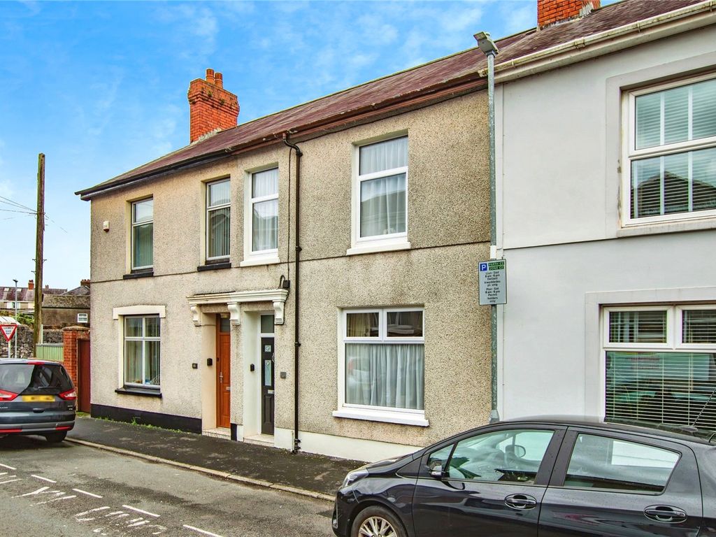 3 bed terraced house for sale in Parcmaen Street, Carmarthen, Carmarthenshire SA31, £175,000