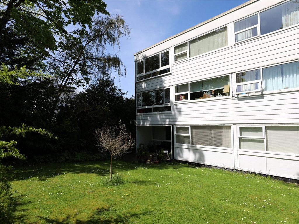 3 bed flat for sale in Park Place, Cheltenham, Gloucestershire GL50